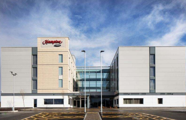 《yh86银河国际在全球》系列报道之一——英国布里斯托机场希尔顿欢朋酒店